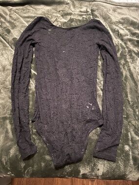 AE Long-Sleeve Low Back Lace Bodysuit